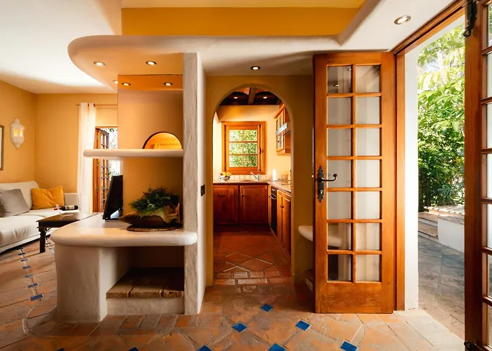 Apartment El Refugio & *