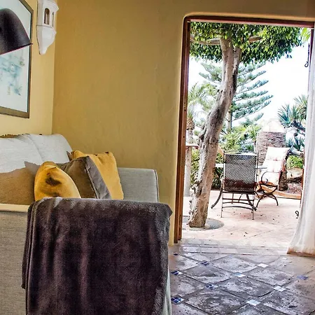 Apartamento El Refugio & *
