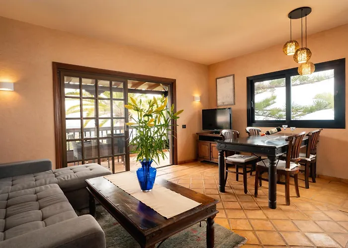 Apartment El Refugio & *